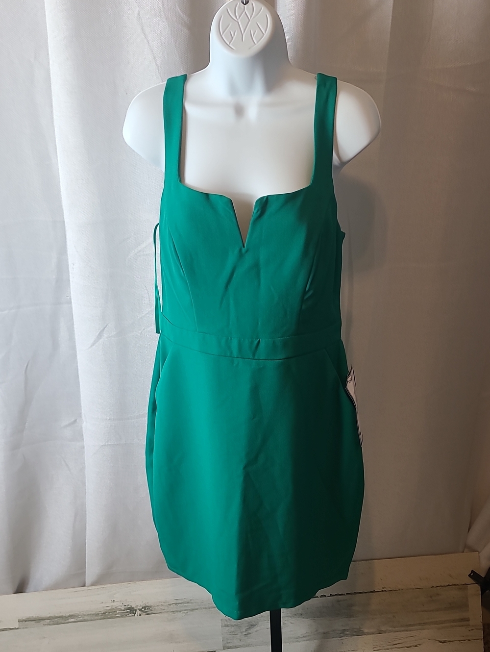 City Studio Sleeveless Scoop Neck Above The Knee Cocktail Body Con Dress . New - Picture 2 of 5